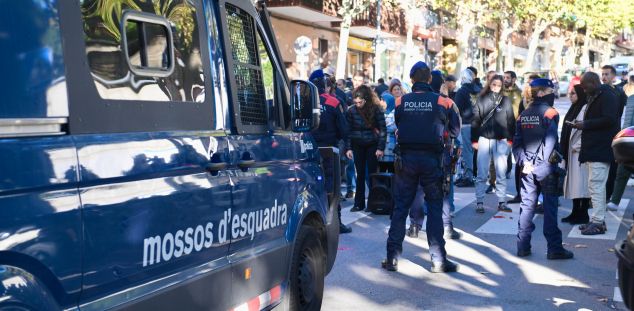 Dispositiu policial al desnonament