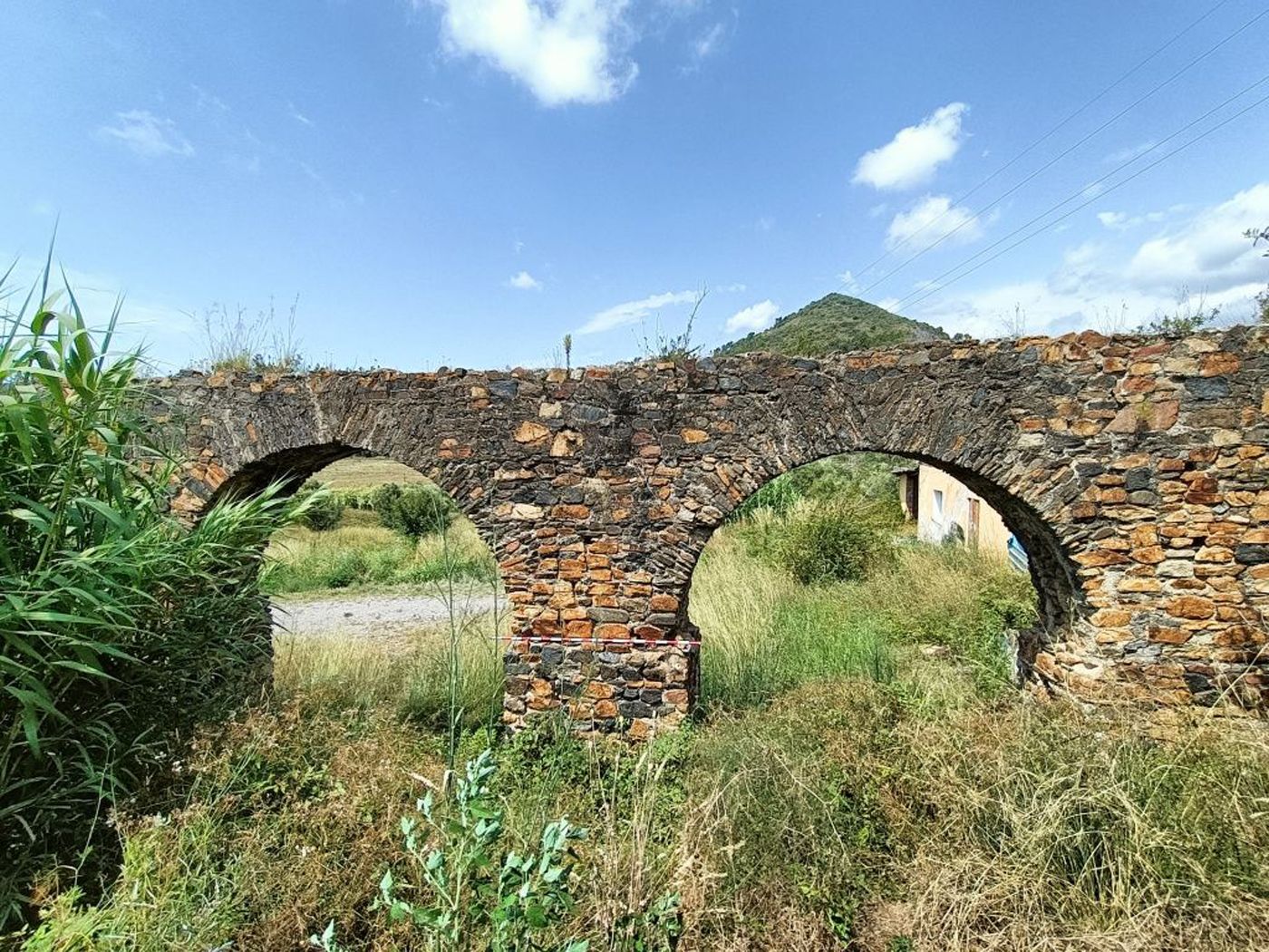 Aqueducte de Pineda Aqueducte de Pineda