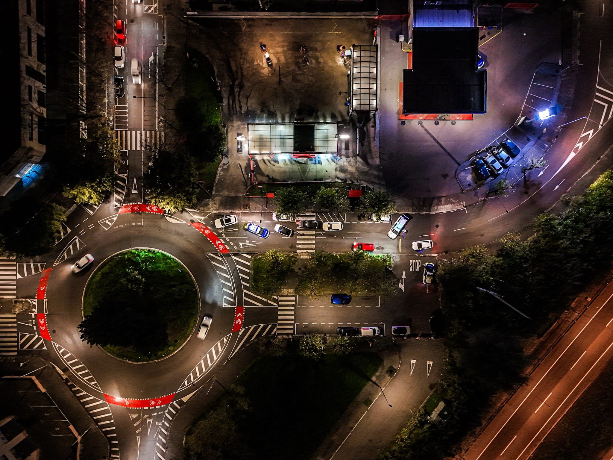 Control policial a la zona d'oci nocturn del Pla d'en Boet. Foto: Policia Local