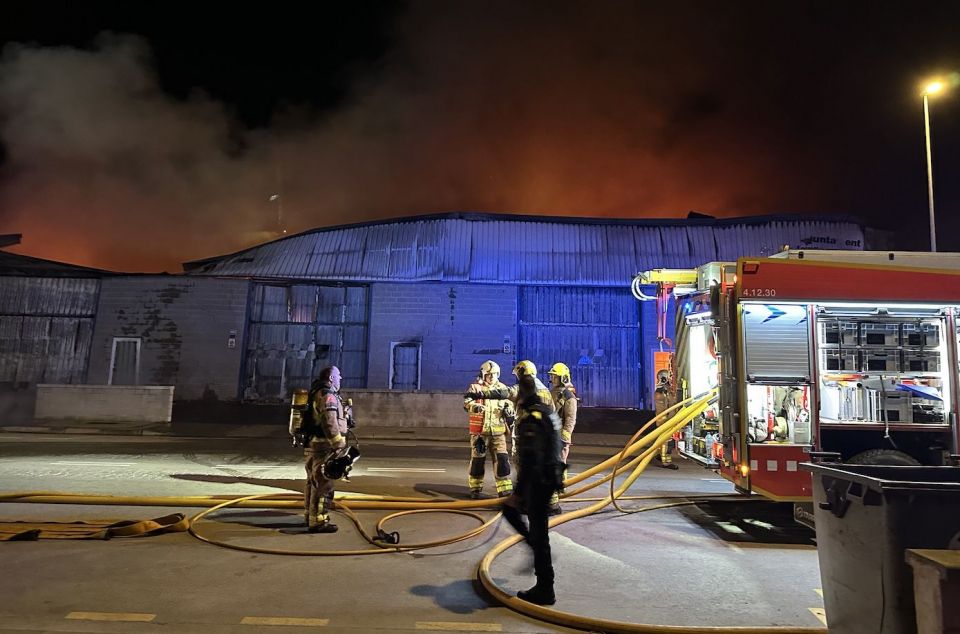 Bombers a les naus afectades Bombers a les naus afectades