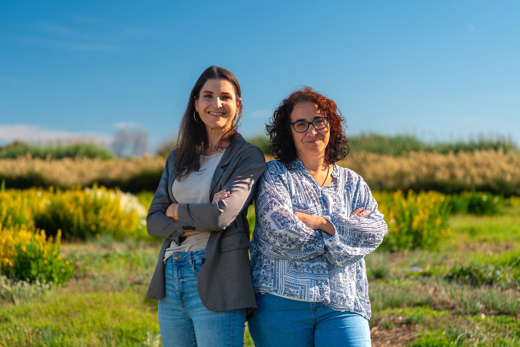 Susanna Laredo, coordinadora d’Acció Ambiental, Energia i Serveis Urbans de l’Ajuntament del Prat i Carol Ródenas, veïna del Prat de Llobregat i membre de la comunitat energètica. Foto  Diputació de Barcelona