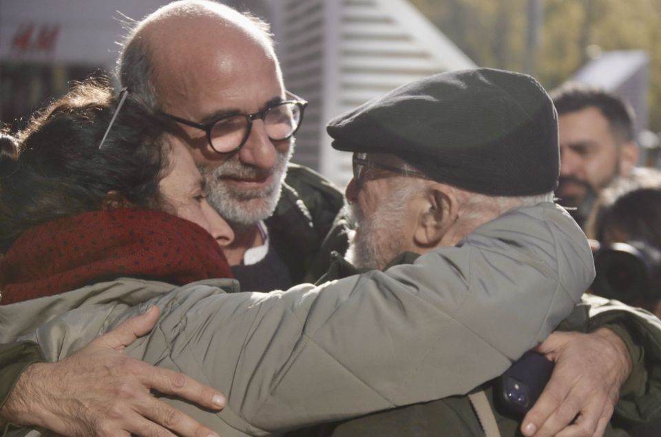 65d1acf7 28b4 48f0 ae9c f1566c6fbeb2 65d1acf7 28b4 48f0 ae9c f1566c6fbeb2