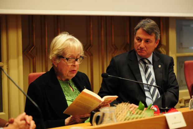Montserrat Julió, en l'homenatge que li va retre Mataró el 2015. Foto: Cultura Mataró