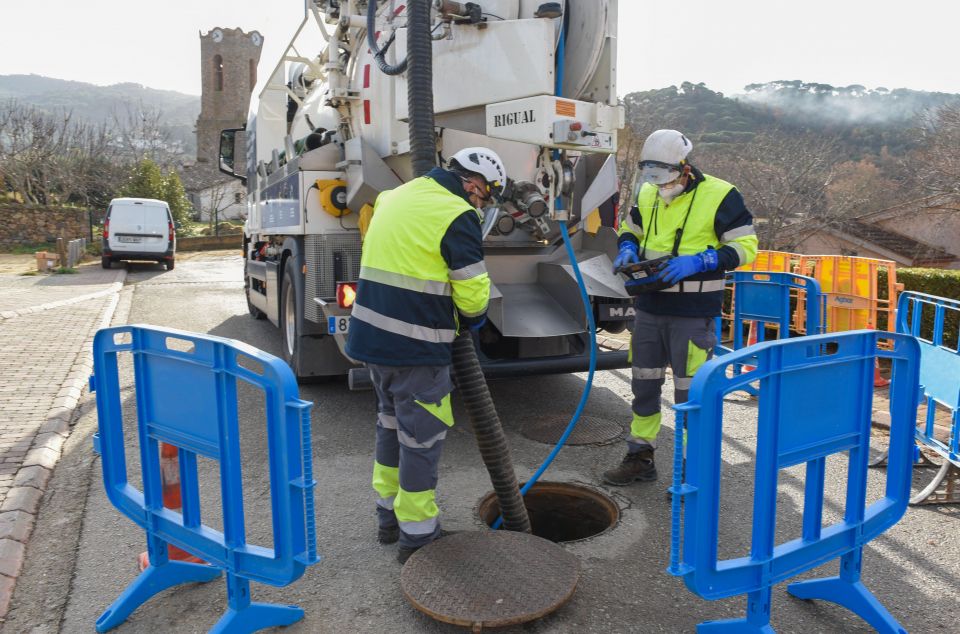 FOTO2 TasquesSanejamentDosrius