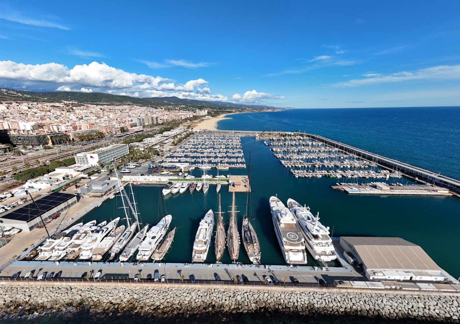 Vista del Puerto de Mataró