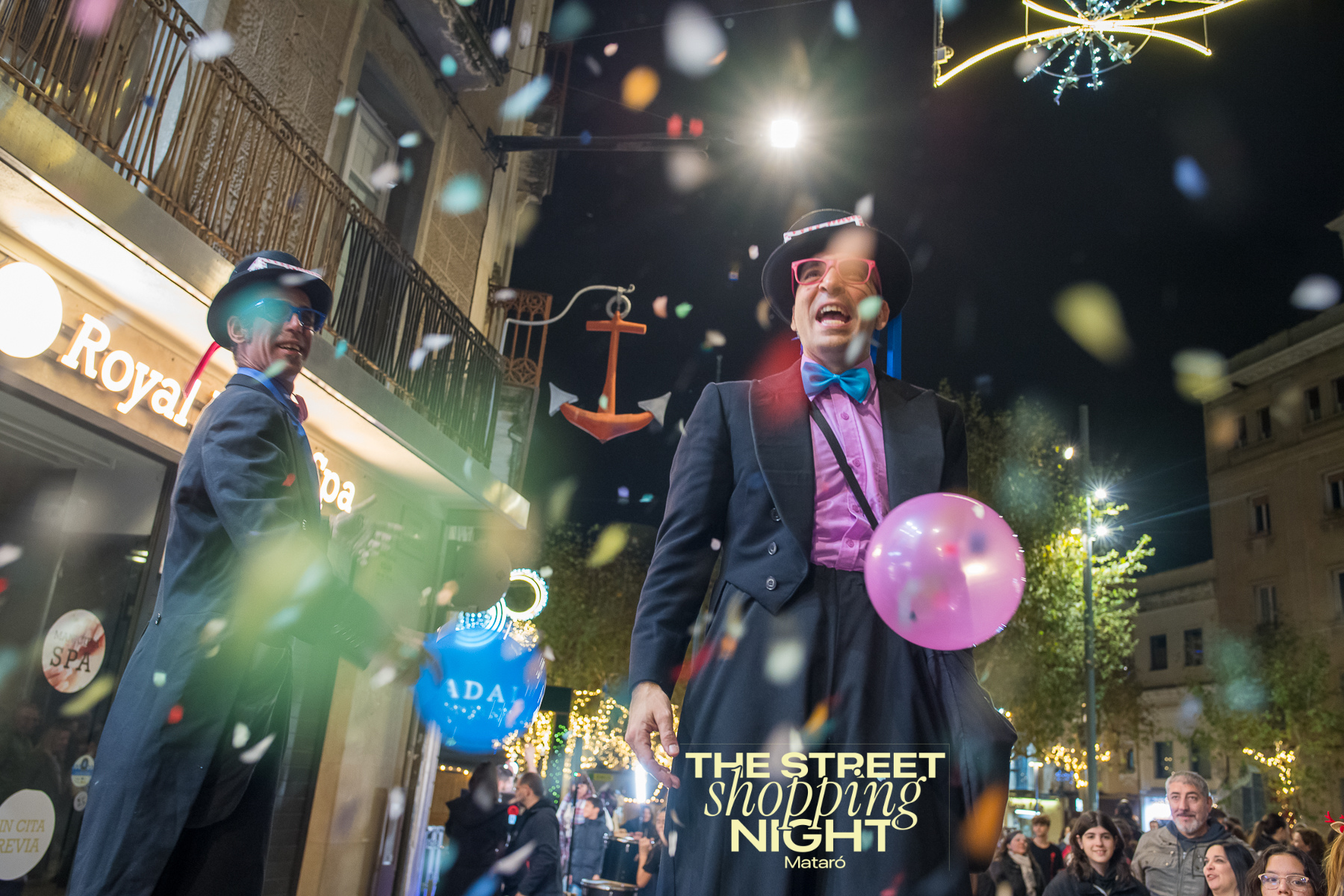 Street Shopping Night