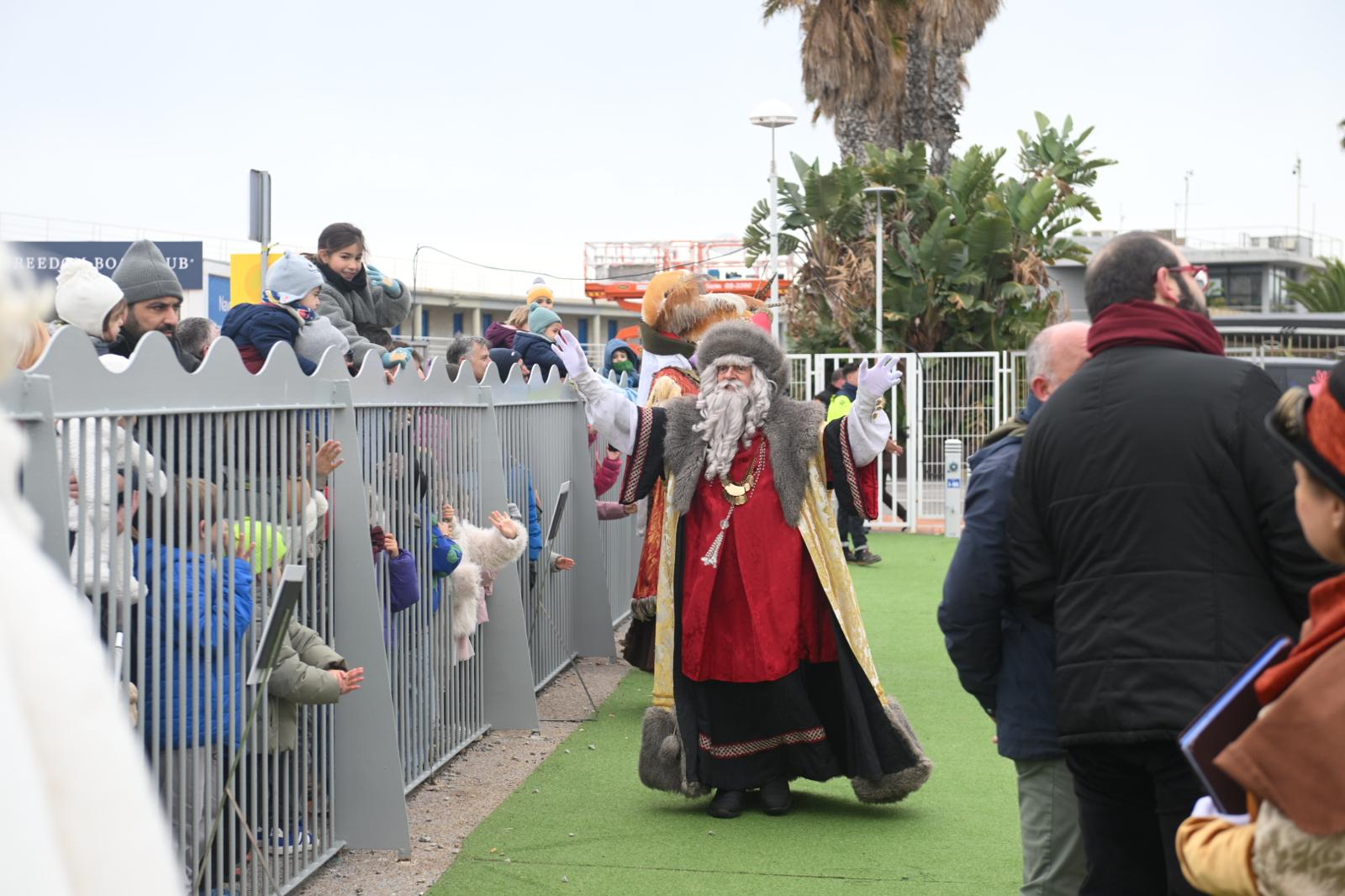 Arribada dels Reis d'Orient al Port de Mataró. Foto: R. Gallofré Arribada dels Reis d'Orient al Port de Mataró. Foto: R. Gallofré