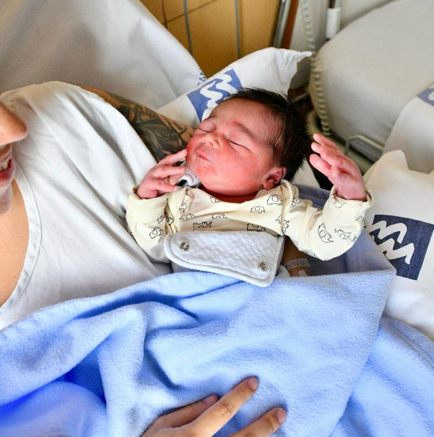 Primer nadó de l'any 2024 a Mataró Primer nadó de l'any 2024 a Mataró