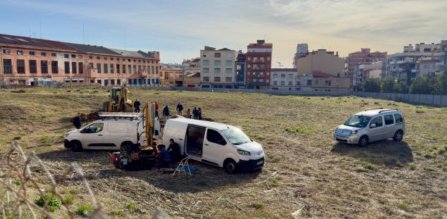 Treballs preliminars al solar de Can Fàbregas. Foto: R. Gallofré Treballs preliminars al solar de Can Fàbregas. Foto: R. Gallofré