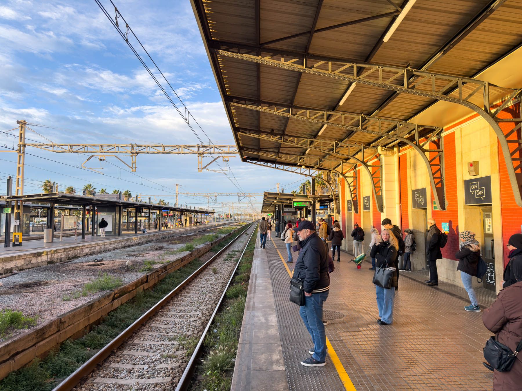 Pocs usuaris a Rodalies, farts de la manca de fiabilitat del servei. Foto: R. G.