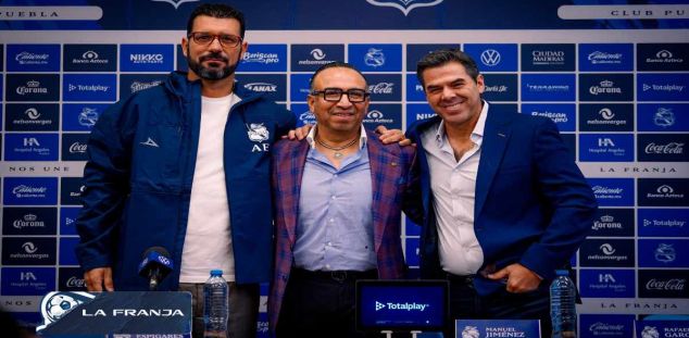 Espigares, el dia de la seva presentació com a director tècnic del Puebla