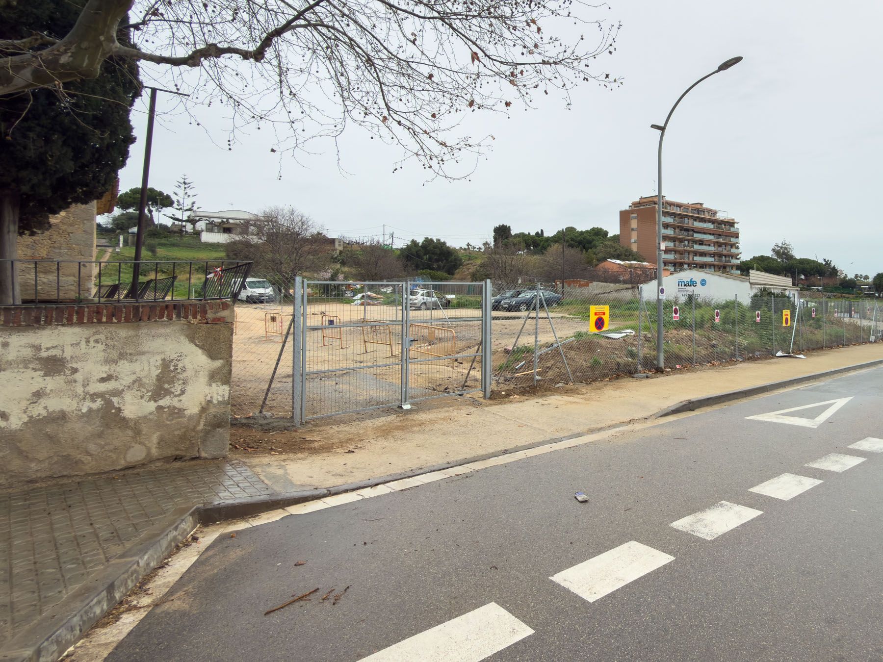 La tanca que els barra el pas. Foto: R. G.