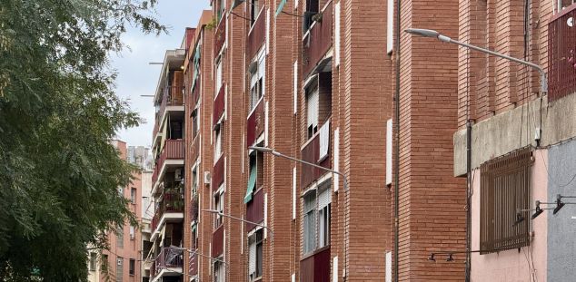 Un bloc de pisos al barri de Cerdanyola de Mataró. Foto: ACN