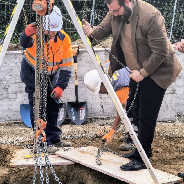 Acte simbòlic de posada de la primera pedra Acte simbòlic de posada de la primera pedra