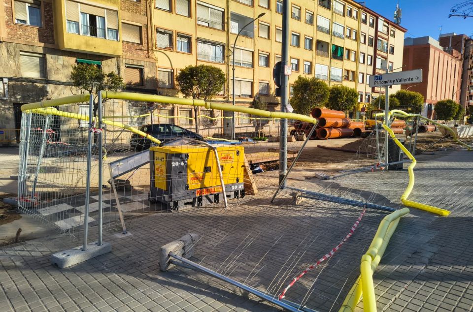 Les obres del Camí del Mig, també tocades. Les obres del Camí del Mig, també tocades.