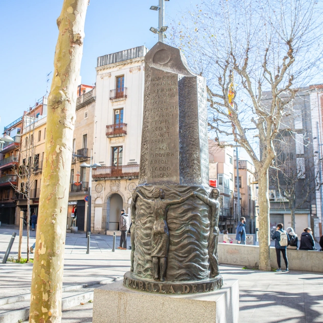 Monument de Mataró Ciutat Pubilla de la Sardana 2009 Monument de Mataró Ciutat Pubilla de la Sardana 2009