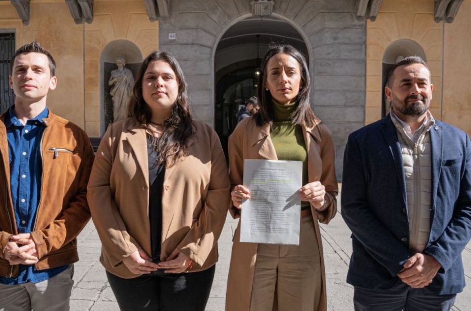 Vox anunciant que presentava denúncia, l'any 2024