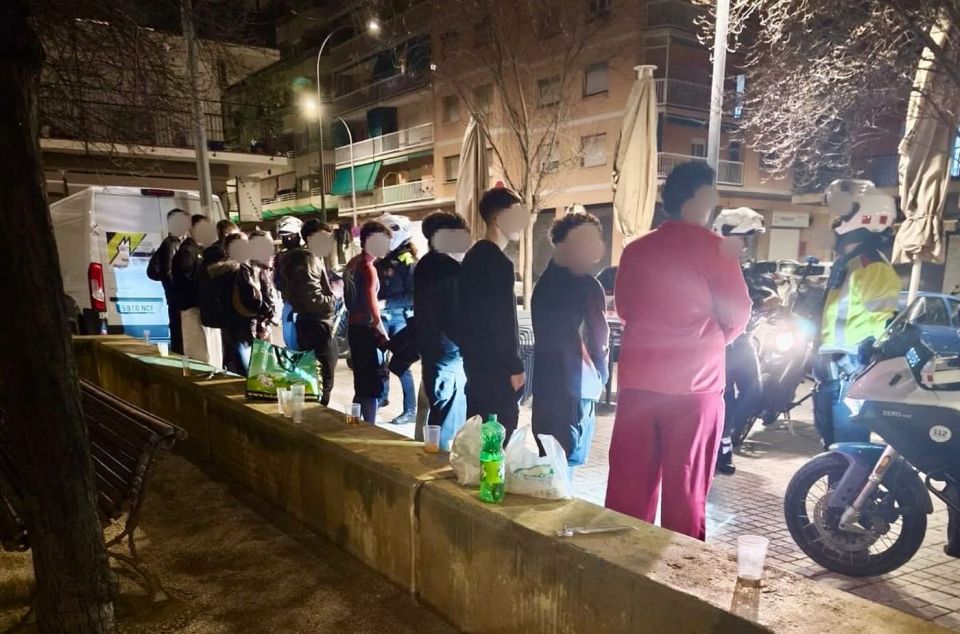 Dispositiu de la policia per l'oci nocturn a Mataró. Foto: Policia Local