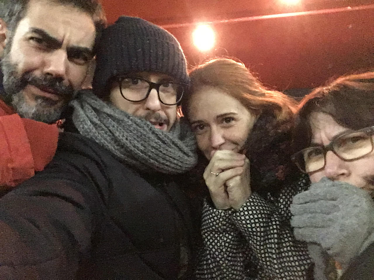 Equipo artístico de "El lobo siempre será el malo si sólo escuchamos la Caputxeta"