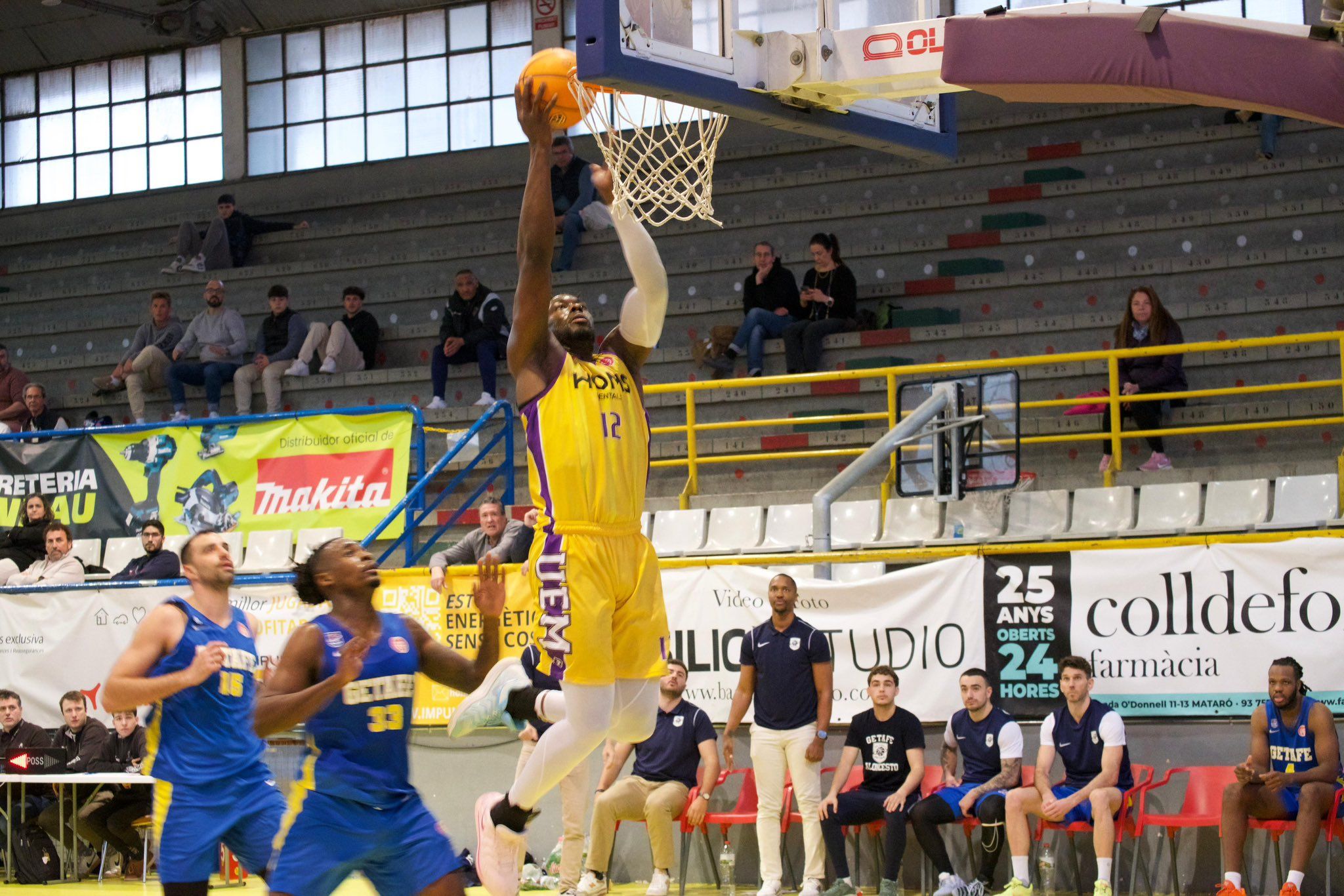 Una acció del partit.