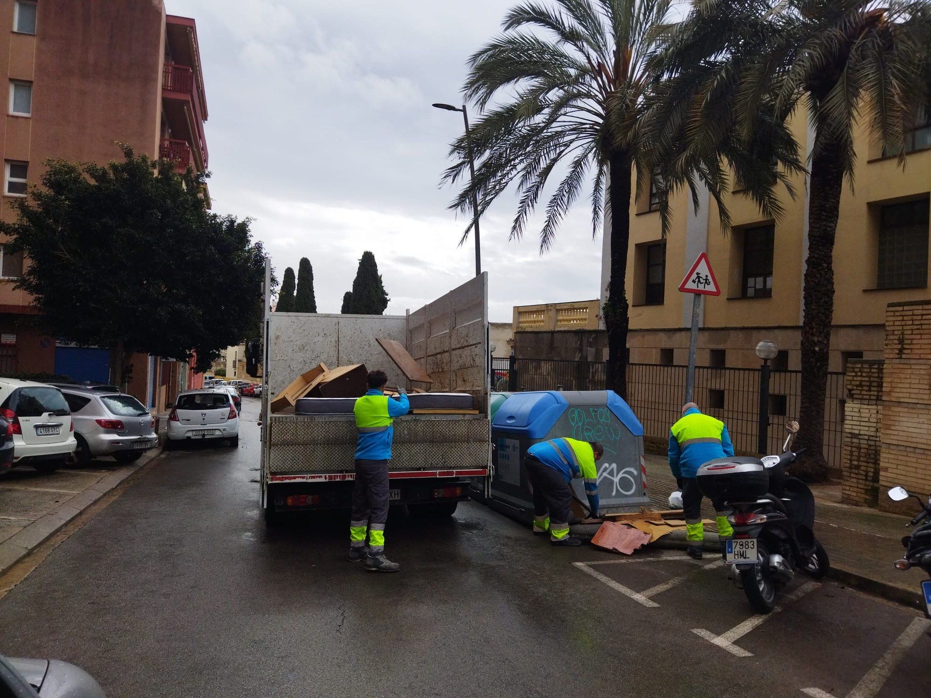 Recogiendo voluminosos