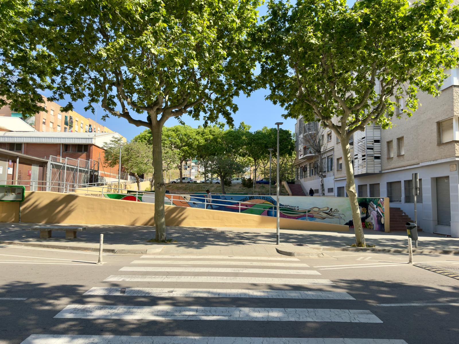 Plaça de Tirant Lo Blanc des de la ronda Alfons X. Foto: R. Gallofré