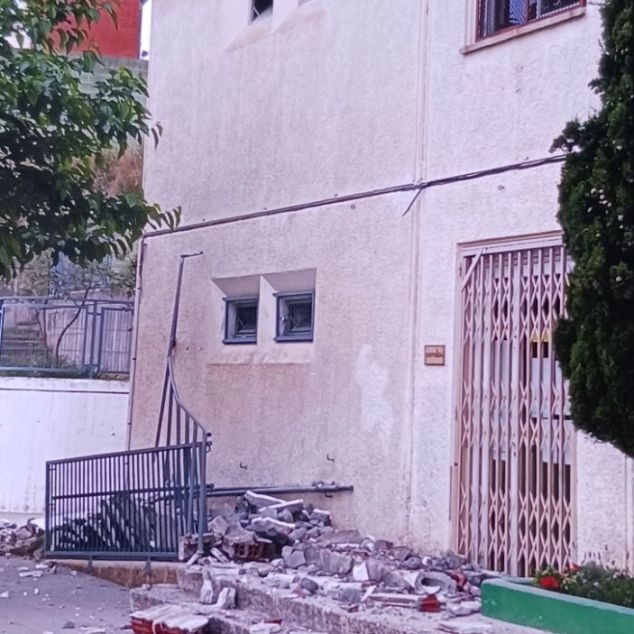 Desprendimiento en la escuela Rocafonda