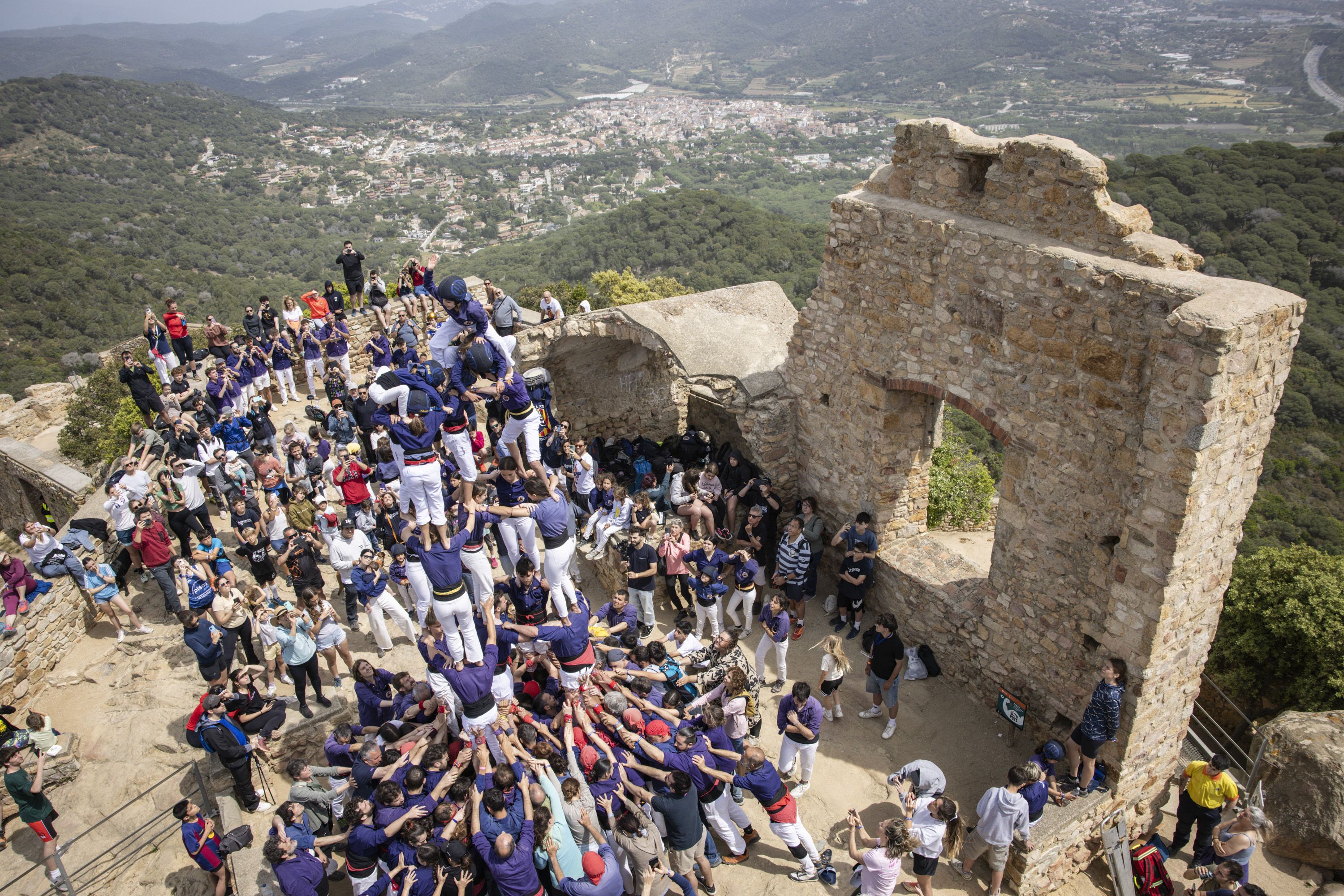 Diada castellera capgrossos mataró, castell de Burriac19