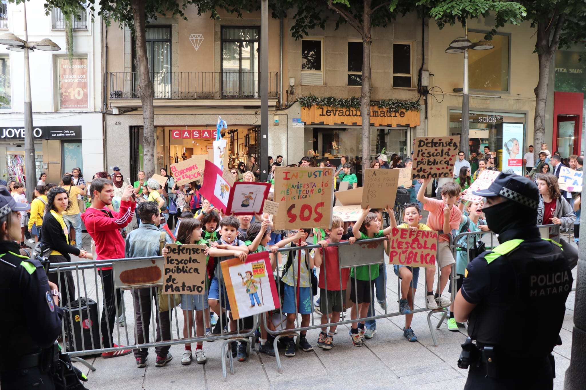 Protesta contra les retallades de grups públics. Foto: Lluís Rugama