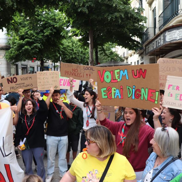 Mobilització contra les retallades de grups d'escola públics. Foto: Lluís Rugama