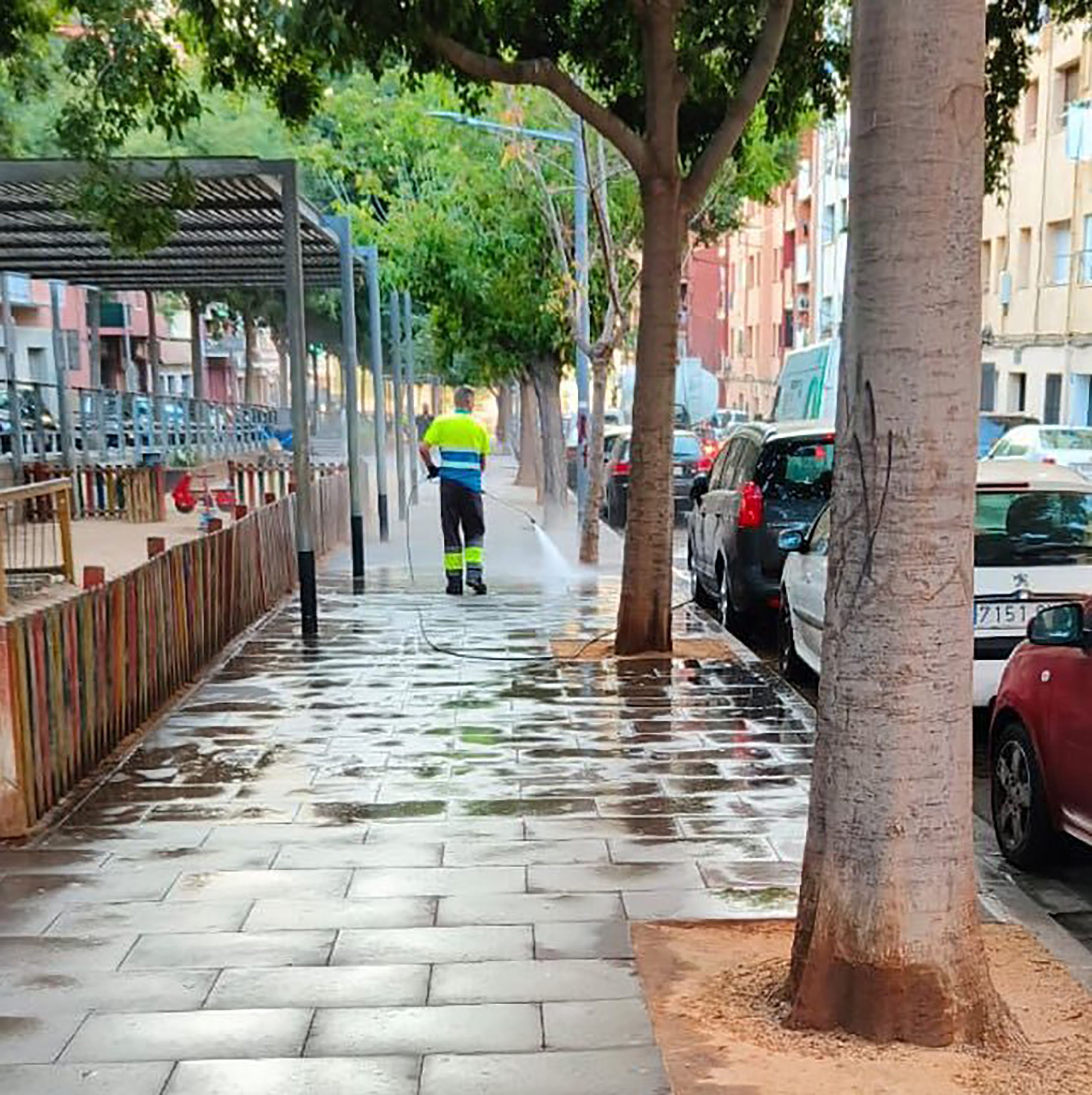 Més neteja amb aigua als carrers de Mataró Més neteja amb aigua als carrers de Mataró