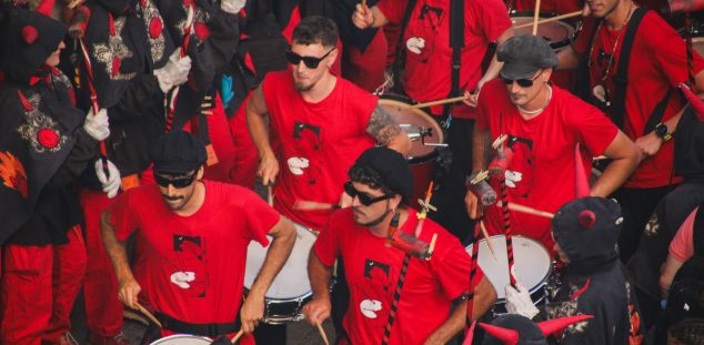 Los Tabalers do Maresme en Les Santes. Foto: R. Gallofré