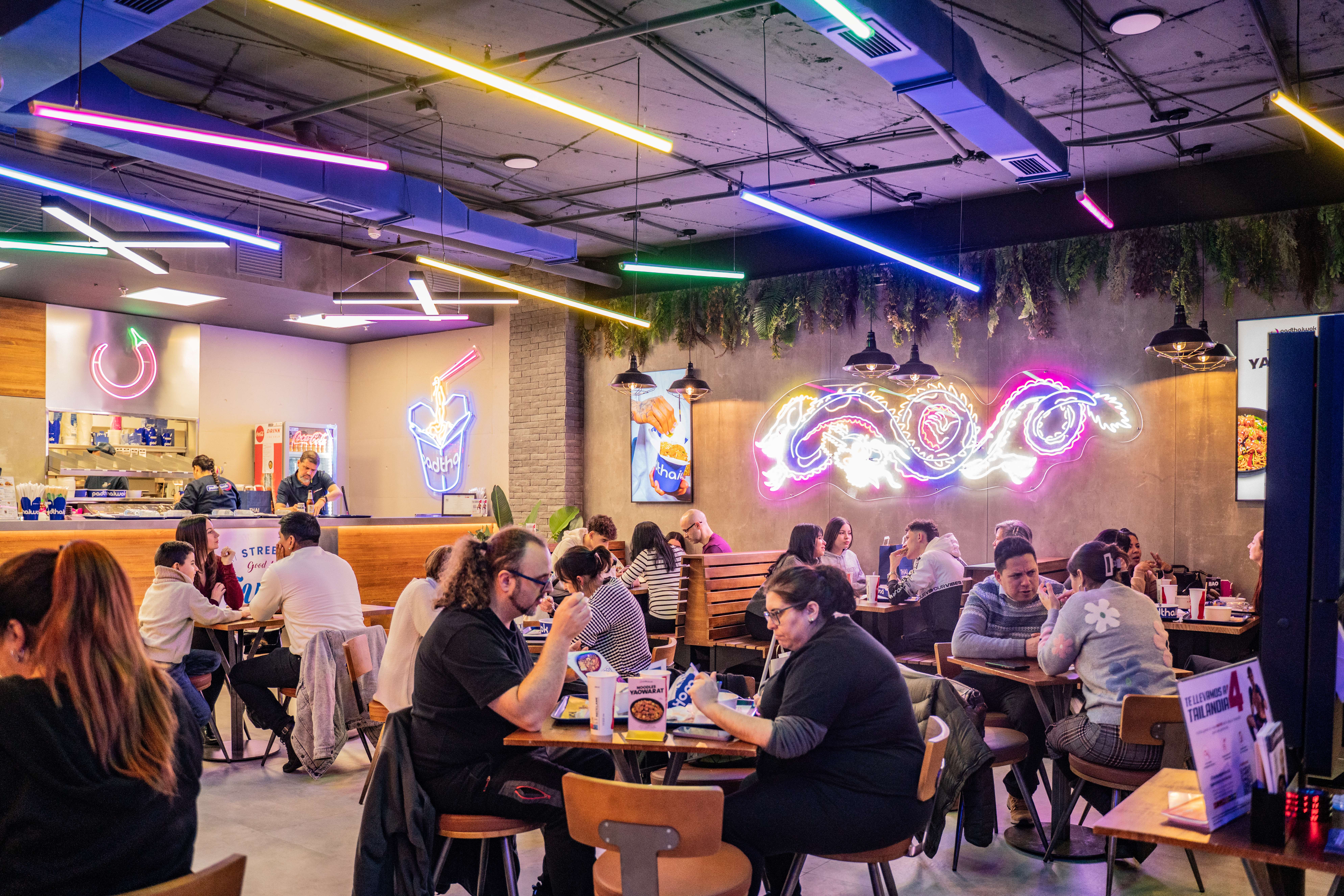 Padthaiwok s'estrena a Mataró Parc.