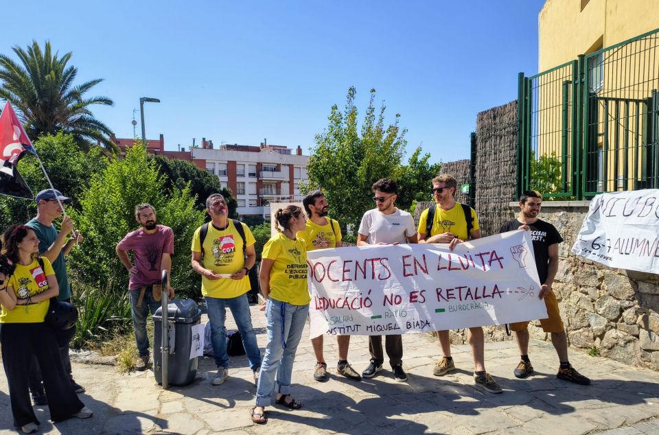 Protestas en las puertas del Miquel Biada Protestas en las puertas del Miquel Biada