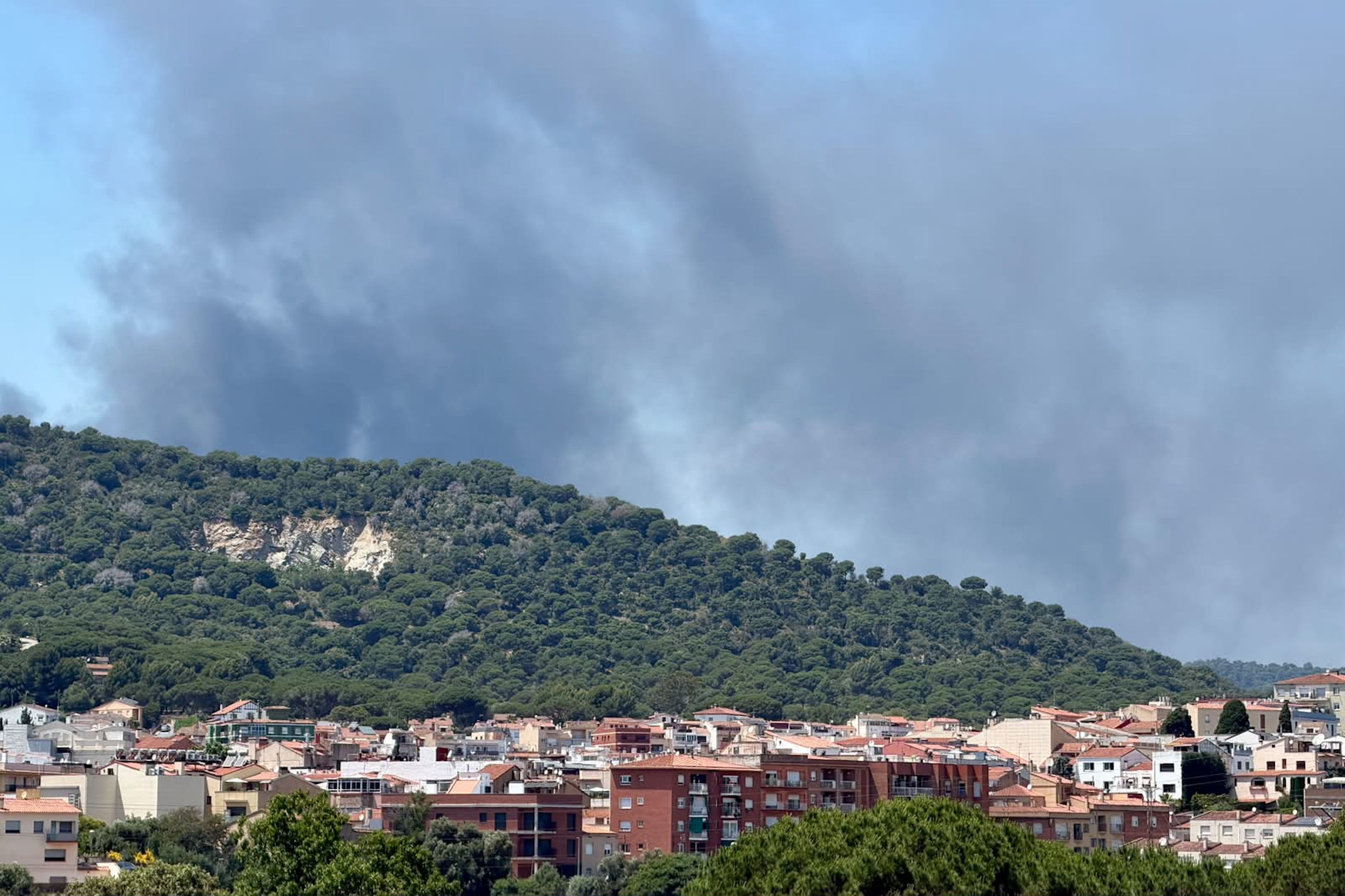 Incendi a Òrrius. Foto: ACN Incendi a Òrrius. Foto: ACN