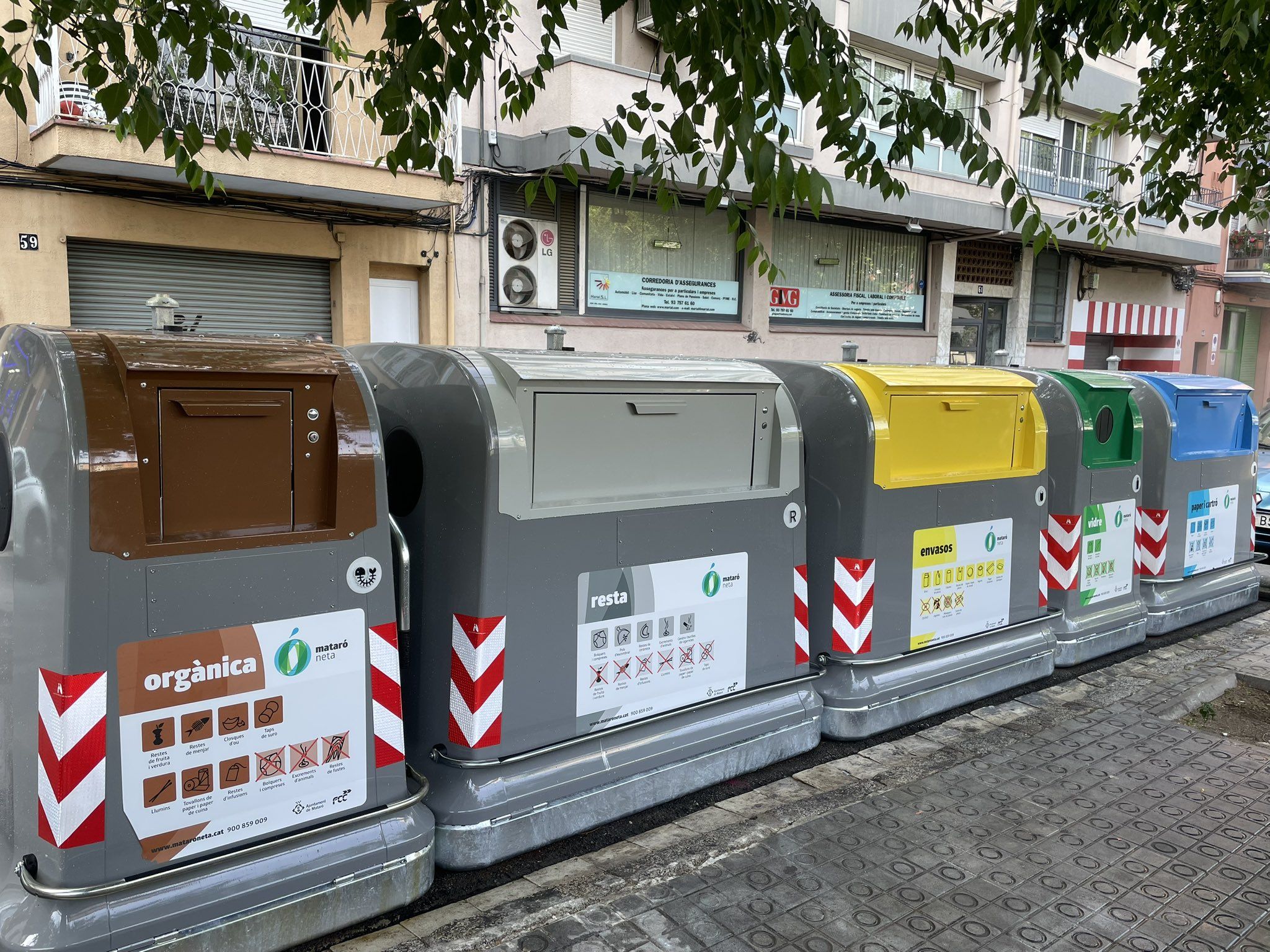 Els nous contenidors de Mataró que s'estan instal·lant a Cerdanyola