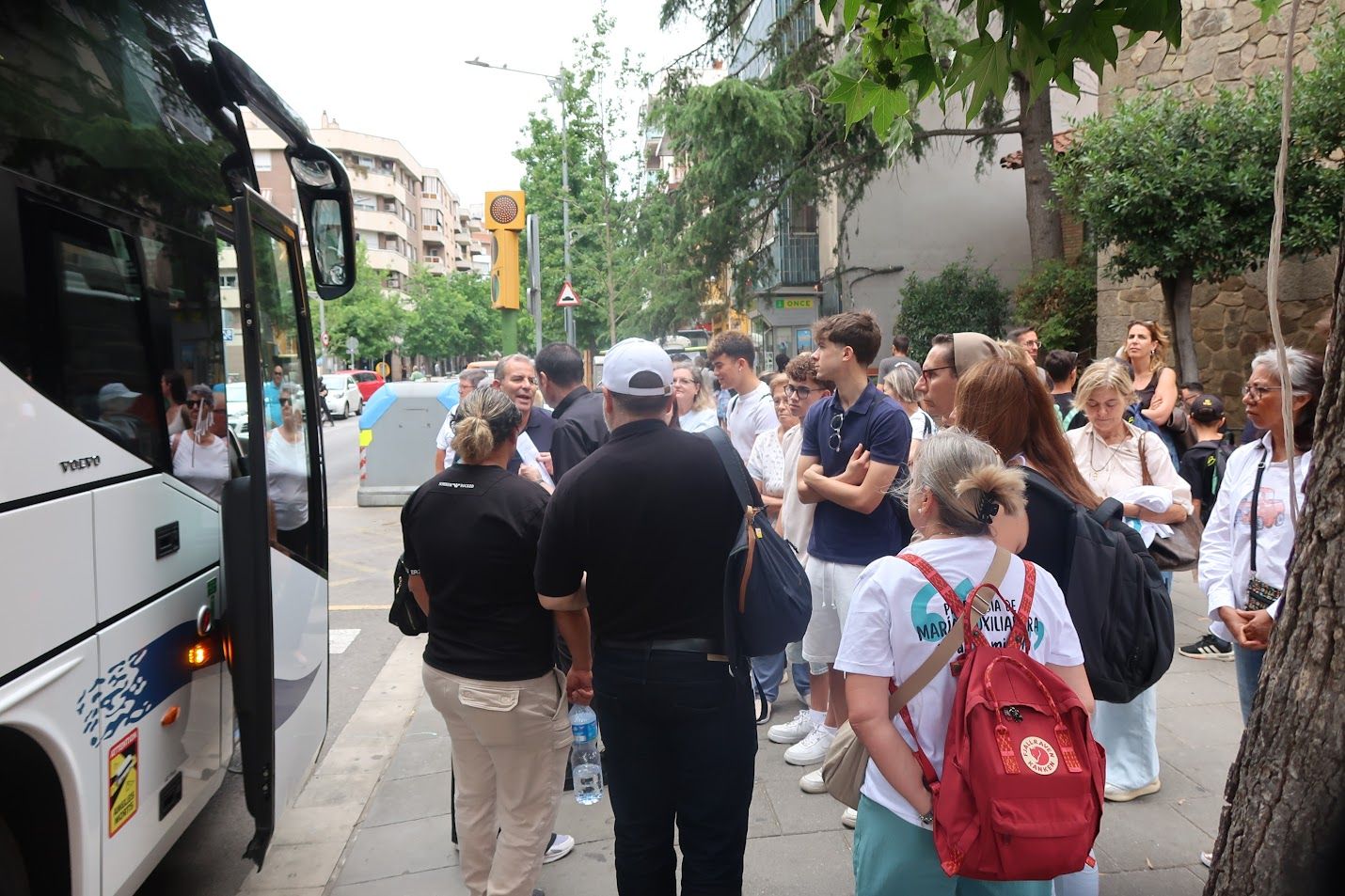 Bus des de la parròquia de Maria Auxiliadora. Foto: J. M. 