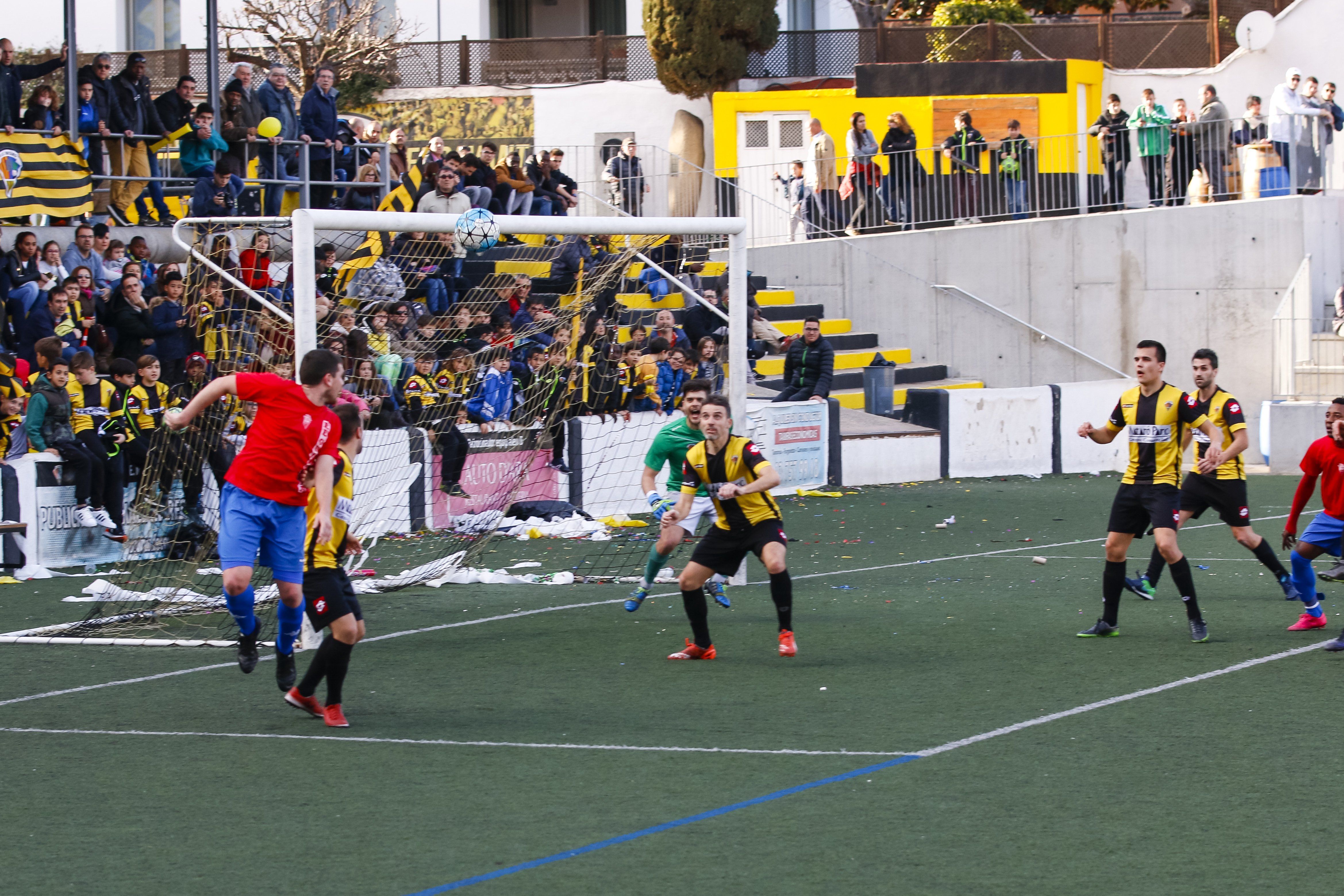 Un partit del CE Mataró.