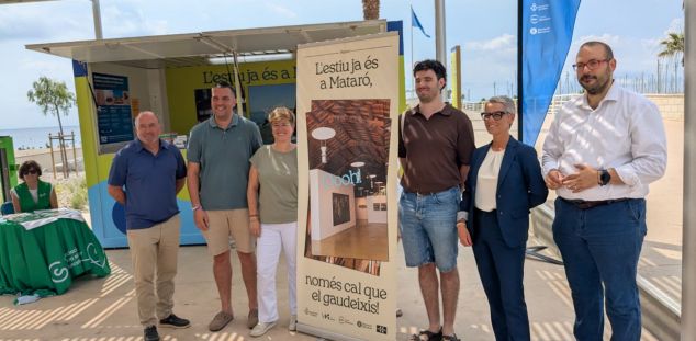 Foto de família a la presentació de la temporada d'estiu