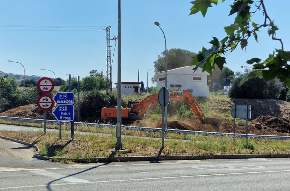 Obres a la rotonda d'Alella