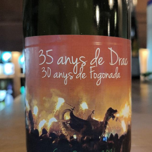 L'etiqueta del Cava de Santes, amb el Drac L'etiqueta del Cava de Santes, amb el Drac