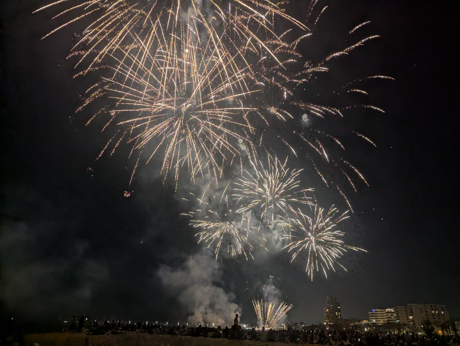 Un moment dels Focs de Les Santes 2026