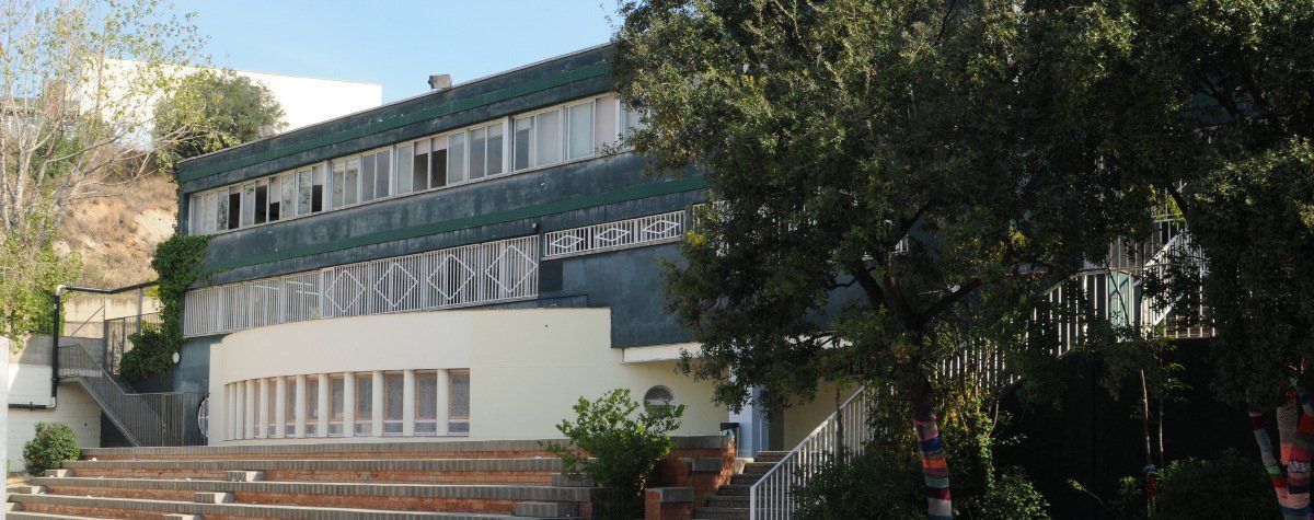 Façana de l'institut Puig i Cadafalch