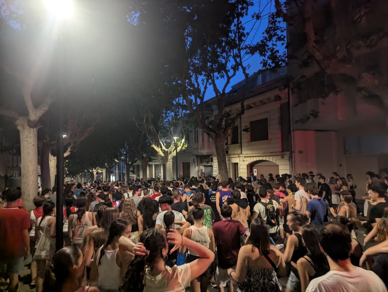 L'Albada, baixant la Riera