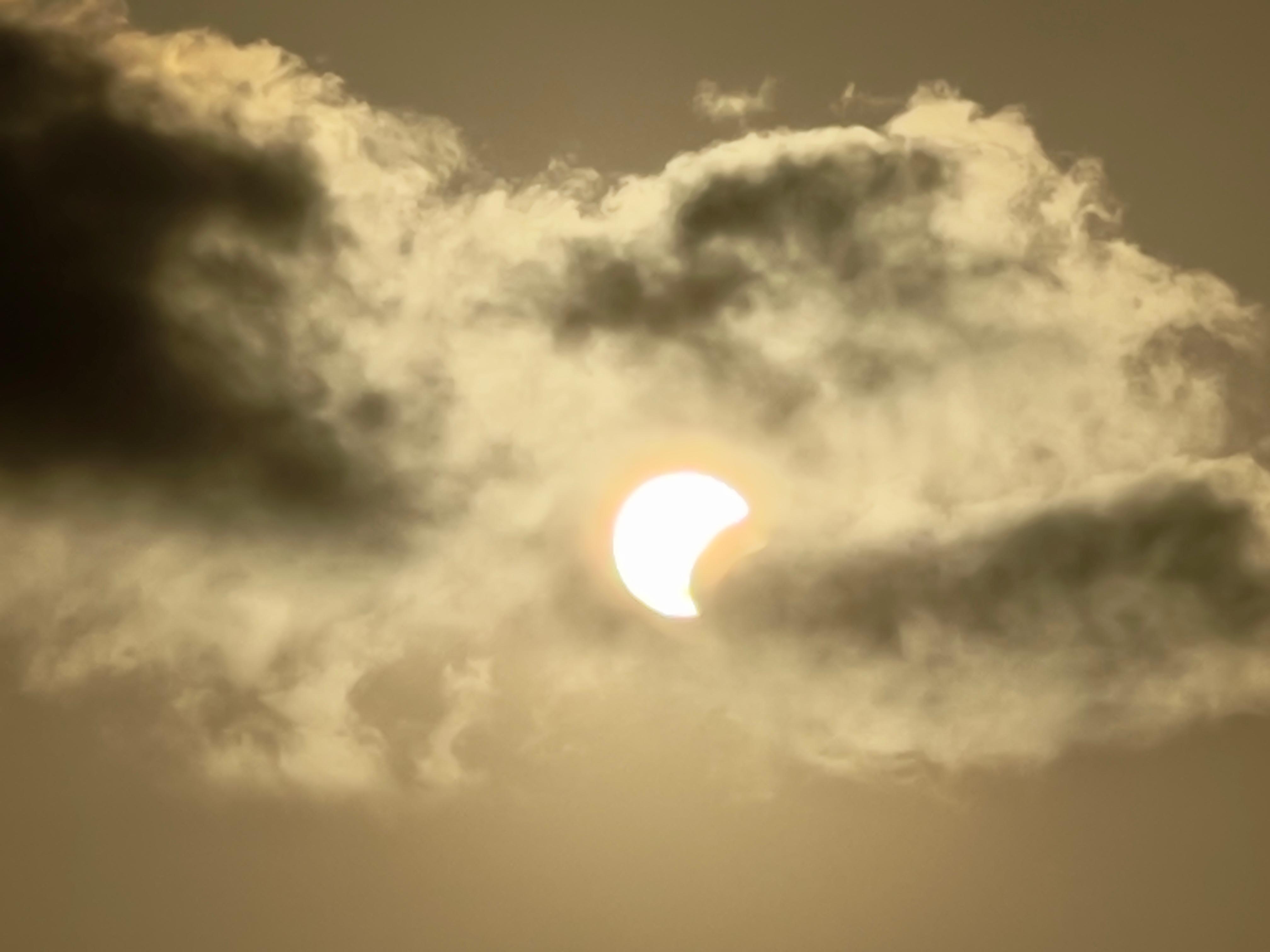 Eclipsi solar a Mataró. Foto: R. G.