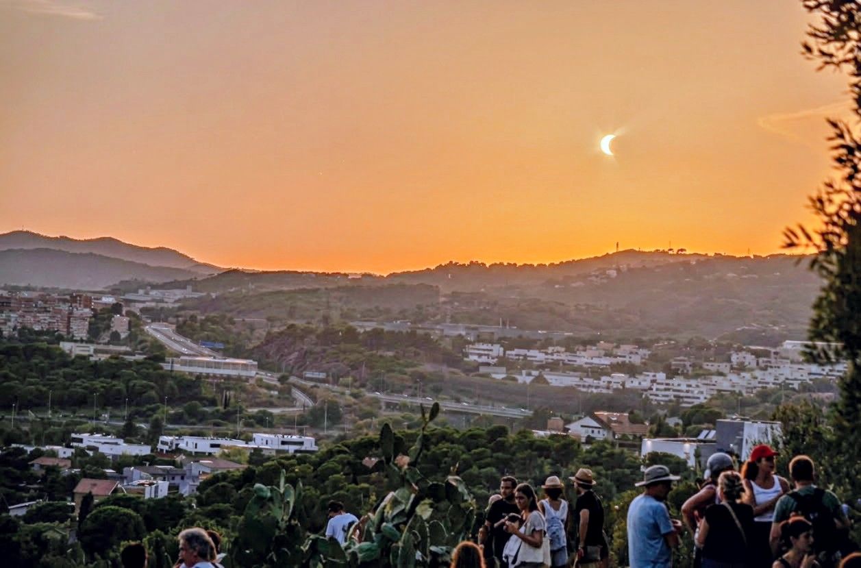 Eclipsi des del Turó de Mata. Foto: J. M. 