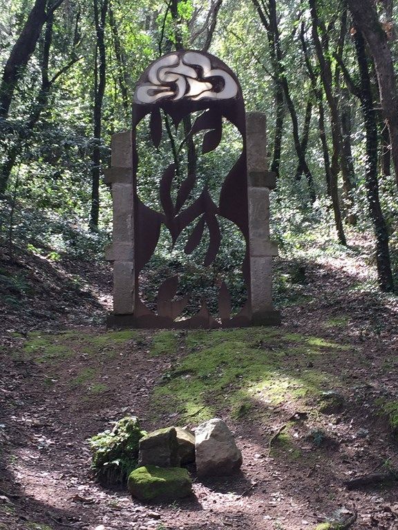 Escultures al bosc Enric Borràs Escultures al bosc Enric Borràs