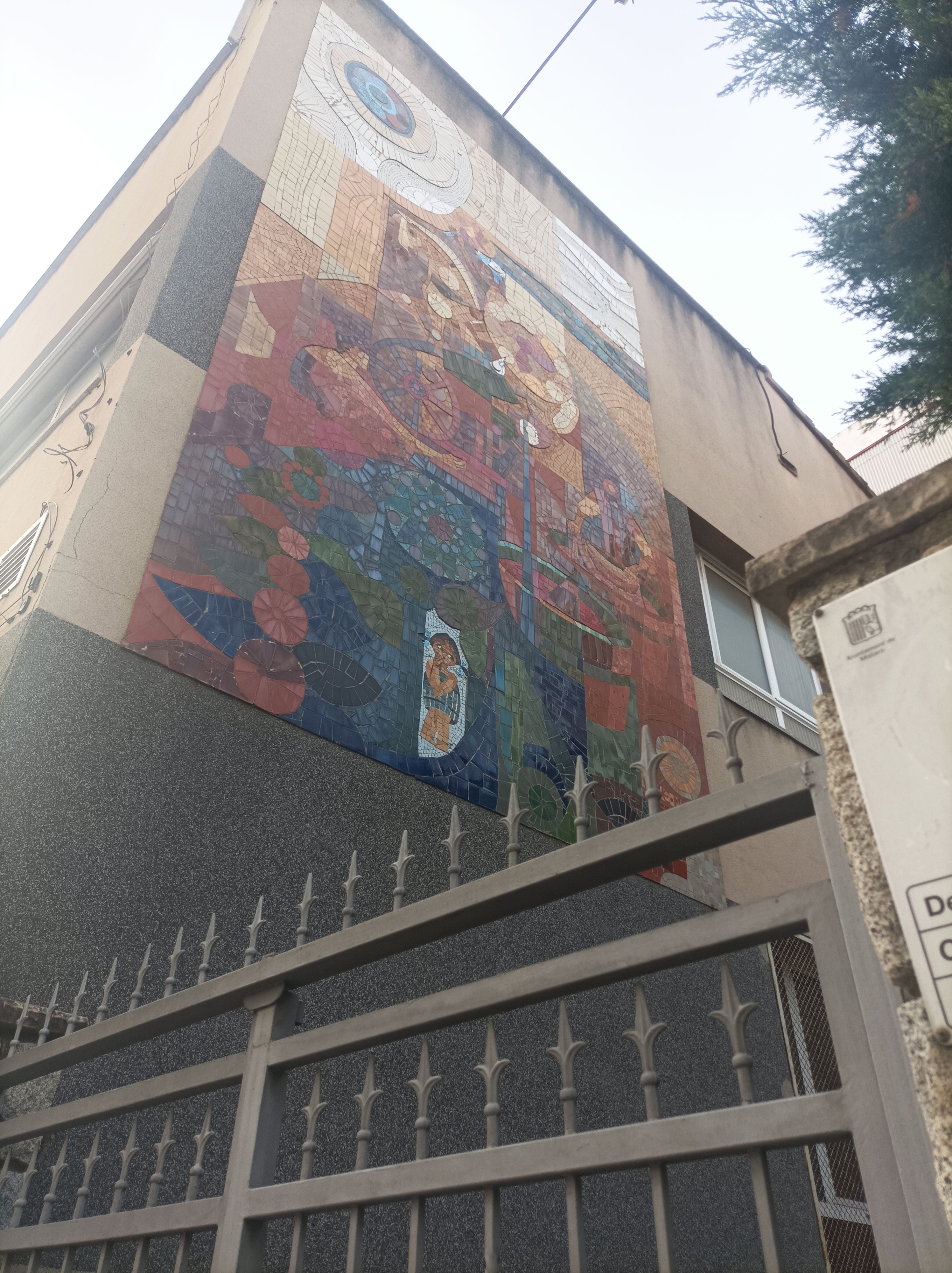 Mosaic d'Armand Olivé a Mataró