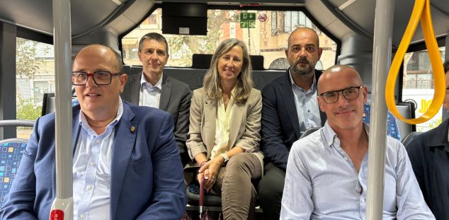 Les autoritats, cofoies, a la presentació Les autoritats, cofoies, a la presentació