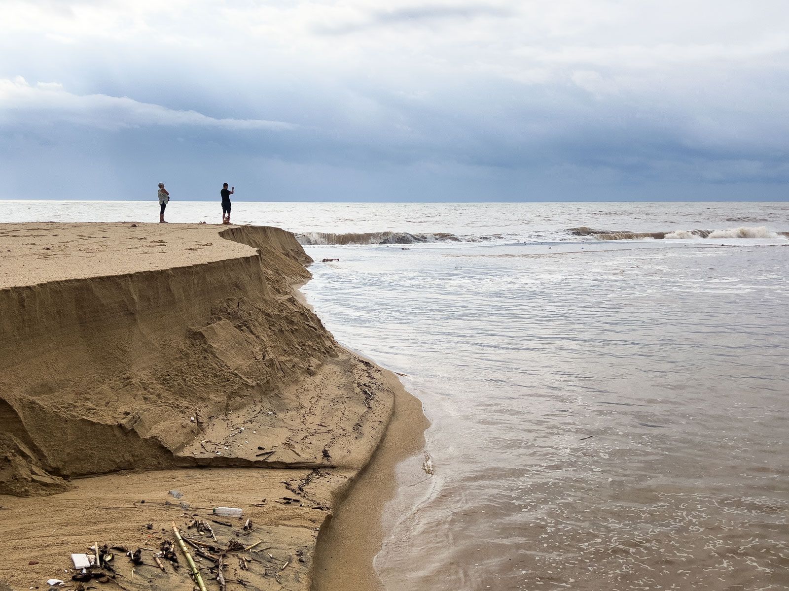El mar després del temporal a Mataró. Foto: R.Gallofré